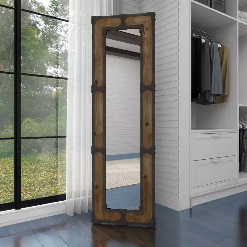 Specchio da Terra Rustico in Legno Marrone: Autoportante, Decorativo, Intagliato, Nessun Montaggio Richiesto