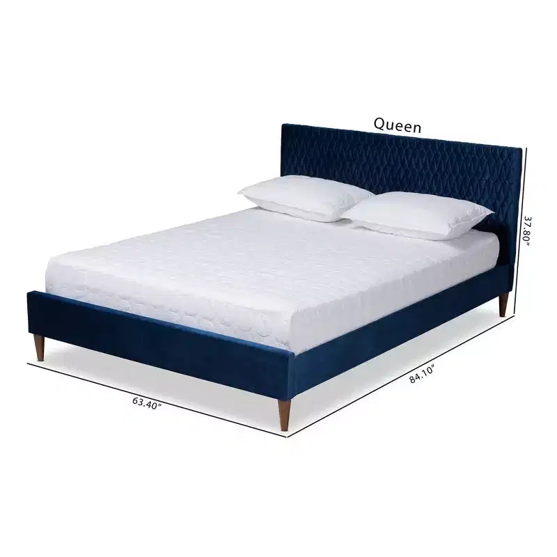 Letto Matrimoniale Queen Frida Blu Navy con Piattaforma: Design Mid-Century, Gambe Affusolate, Rivestimento in Velluto